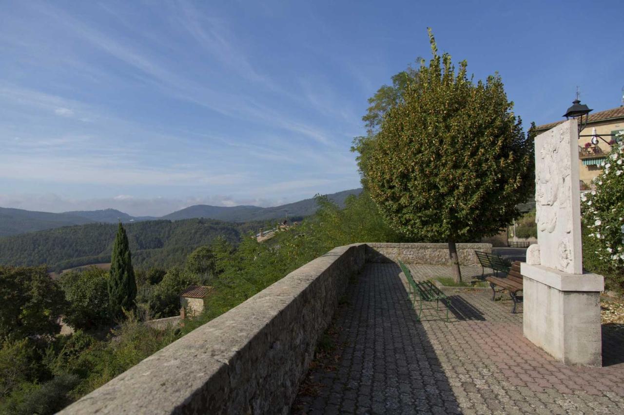 Agriturismo La Via Dell'Oliviera Ciciano ภายนอก รูปภาพ