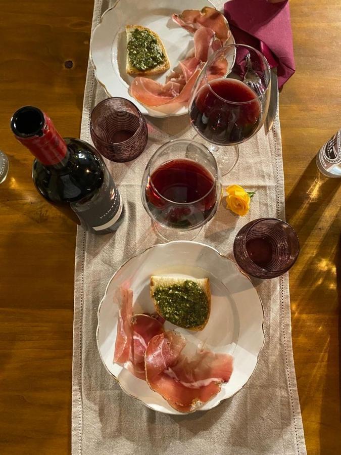 Agriturismo La Via Dell'Oliviera Ciciano ภายนอก รูปภาพ